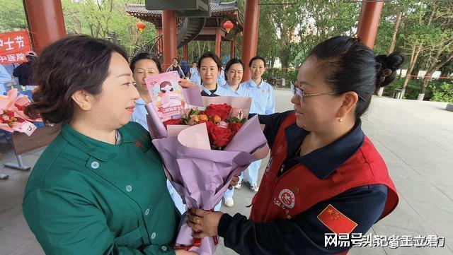 致敬白衣天使凝聚社会温情K8凯发登录沈阳爱心企业(图6)