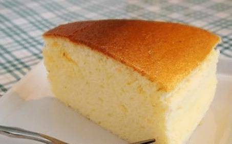 柔软香甜好美味闺女早餐最爱吃了！凯发K8登录电饭锅做蛋糕简单易学(图2)